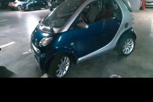 Smart ,anno 2005,benzina 