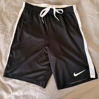 Pantaloncini Nike