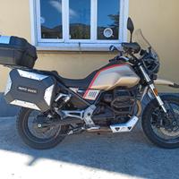 Moto Guzzi V85 TT - 2021