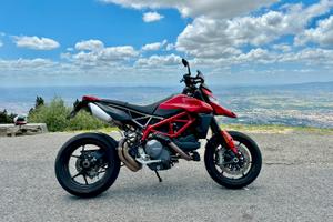 Ducati Hypermotard 950