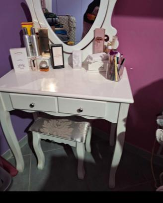 Specchiera per camera da letto 