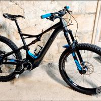 E-bike Specialized blu e nera