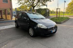 Fiat grande punto benzina cambio automatico
