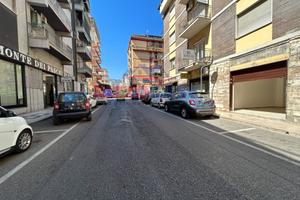 Locale Commerciale - Corigliano-Rossano