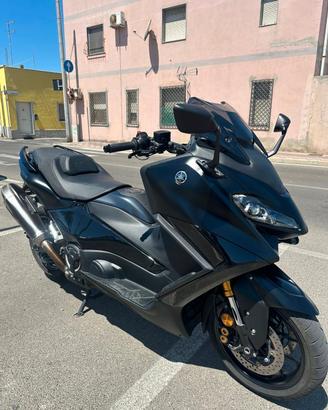 Yamaha TMax 560 2024