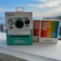 Polaroid Now con 2 ricariche, come nuovo (Celeste)