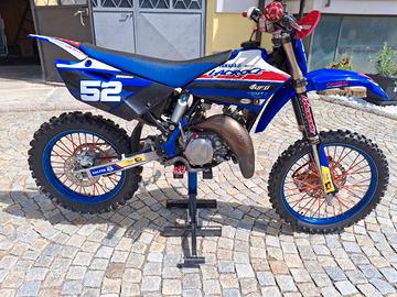 YAMAHA YZ 85