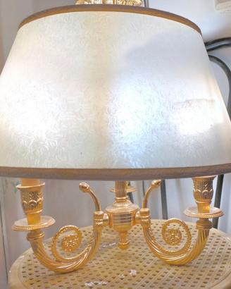 Lampadario classico ottone decorato elegante
