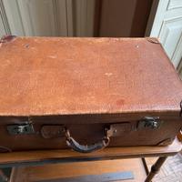 Valigia vintage in pelle, fine 800