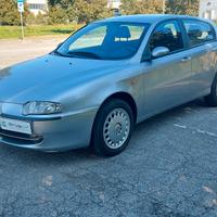 Alfa Romeo 147 1.9 JTD (115 CV) cat 5p. Distinctiv