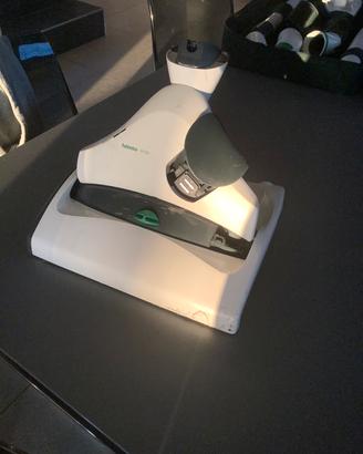Lava pavimenti Folletto V150  sp530