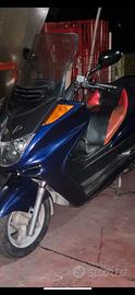 Yamaha majesty 250 anno 2000