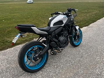 YAMAHA MT-07