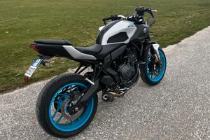 YAMAHA MT-07