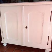 Arredamento in blocco. 