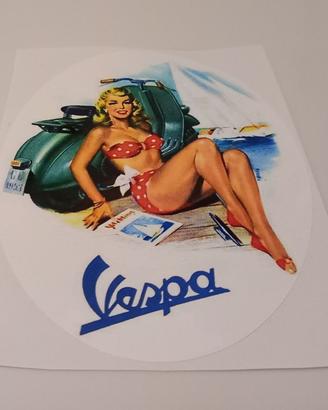 Adesivo Vespa Ragazza Vintage Retrò Sexy Moto