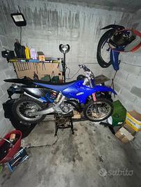 Yamaha YZ 125