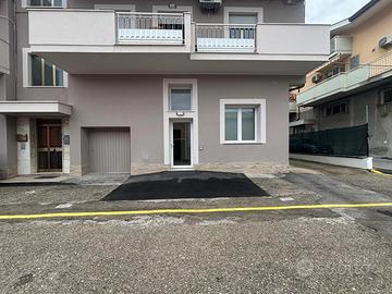 APPARTAMENTO USO UFFICIO VIA VESTINA