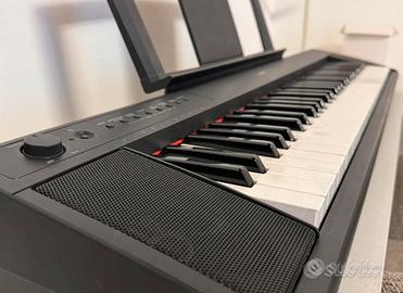 Yamaha piaggero NP11 tastiera