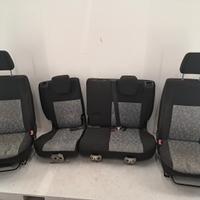 Tappezzeria Suzuki sx4 1.6 benzina del 2013