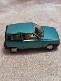 modellino 1/43 Ypsilon 10 azzurra 