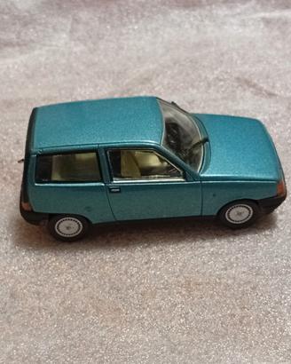 modellino 1/43 Ypsilon 10 azzurra 