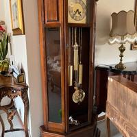 Orologio a pendolo stile antico