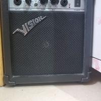 CHITARRA ELETTRICA CON AMPLIFICATORE  15 WATT