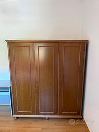 Armadio da camera. Zona Castel del Piano (PG)