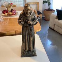 Statua di Padre Pio