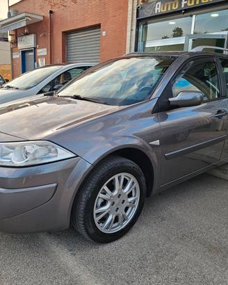 Renault Mégane 1.5 dCi/105CV Grandtour Serie Speci