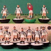 Subbuteo hw St Mirren/Juventus ref 34