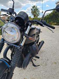 Moto Guzzi V7 III Stone Night Pack - 2020