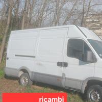 ricambi iveco daily 2.3   35s10 HPi  2003