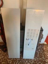 Scaffali LACK dell’IKEA da montare sul muro