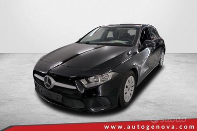 MERCEDES-BENZ A 180D 116CV AUTOMATIC BUSINESS SOLU