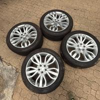 cervhi e gomme m+s 21 pollici range rover