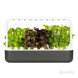 Click and Grow Smart Garden 9