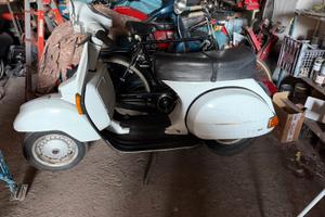 Vespa P 125 E