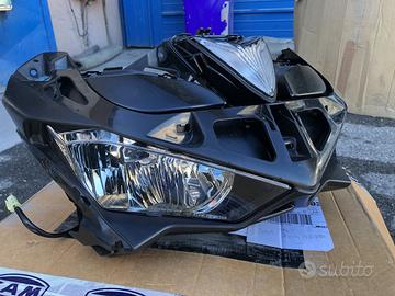 Faro Fanale anteriore YAMAHA YZF R25 R3