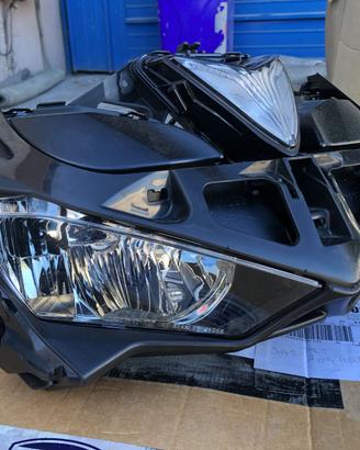 Faro Fanale anteriore YAMAHA YZF R25 R3