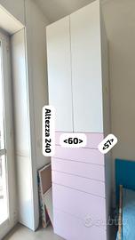 armadio cameretta Smastad bianco e rosa