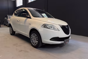 Lancia Ypsilon 0.9 TwinAir 85CV Metano