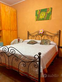 Letto matrimoniale in ferro battuto artigianale