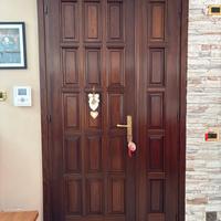 Portone in legno