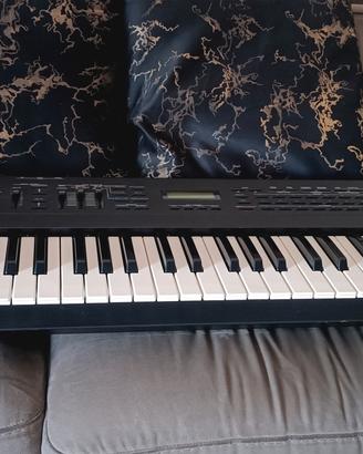 Sintetizzatore ROLAND JV30