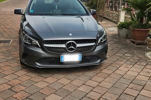 Mercedes BENZ CLA 180