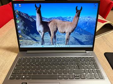 Pc portatile Lenovo idea pad Slim 3  15IAH8