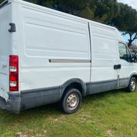Iveco Daily 35S12 PL TA