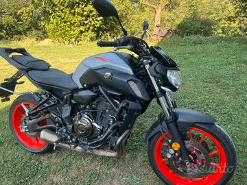 Yamaha mt-07